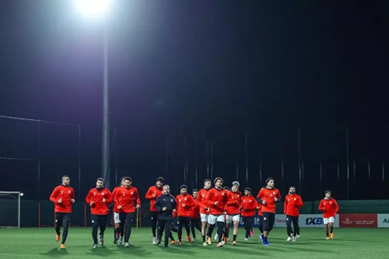 عاجل| 4 قنوات تنقل مباراة مصر وزيمبابوي مجانًا 